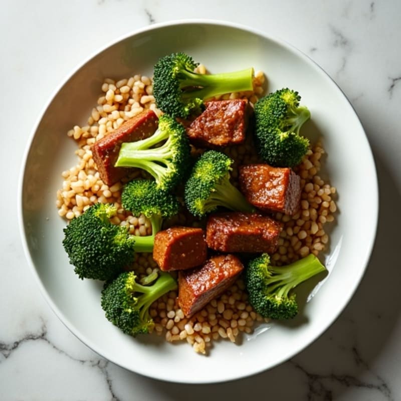 Lean Beef and Crispy Broccoli Stir-Fry with Brown Rice