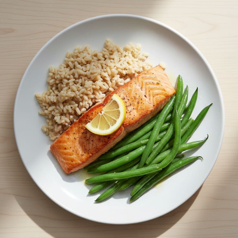 Seared Salmon with Steamed Green Beans and Brown Rice