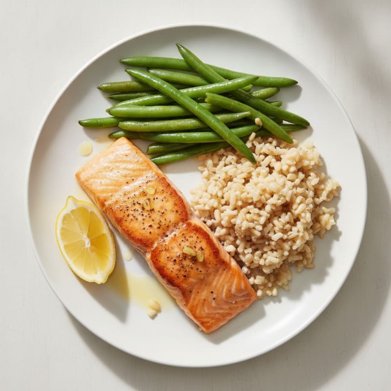 Seared Salmon with Steamed Green Beans and Brown Rice