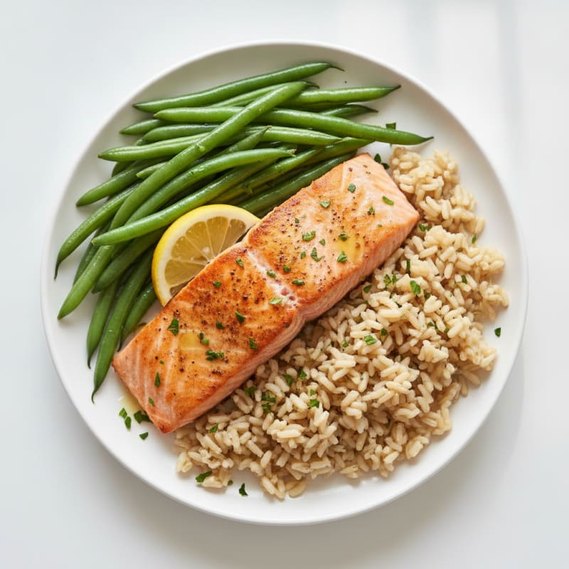 Seared Salmon with Steamed Green Beans and Brown Rice