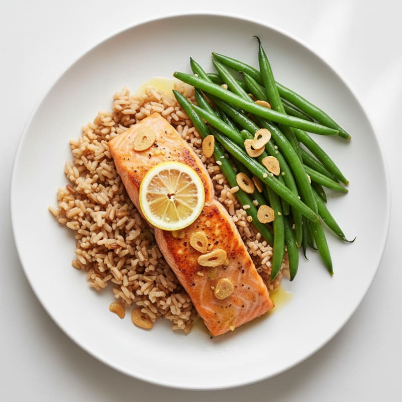 Seared Salmon Fillet with Steamed Green Beans and Brown Rice