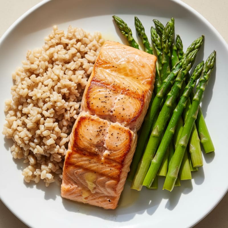 Seared Salmon Fillet with Steamed Asparagus and Brown Rice
