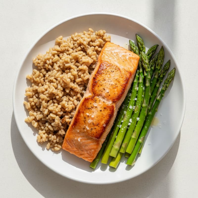 Pan-Seared Salmon with Steamed Asparagus and Brown Rice