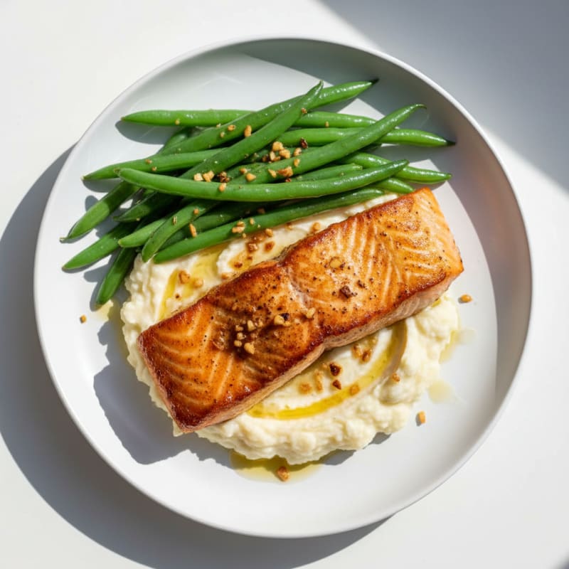 Seared Salmon with Steamed Green Beans and Garlic Mashed Cauliflower