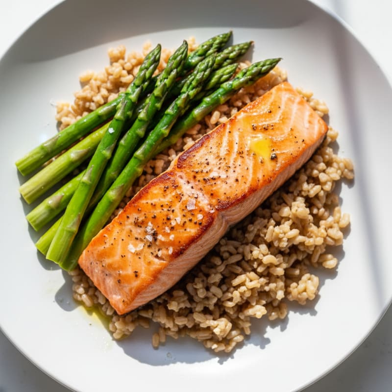 Seared Salmon Fillet with Steamed Asparagus and Brown Rice