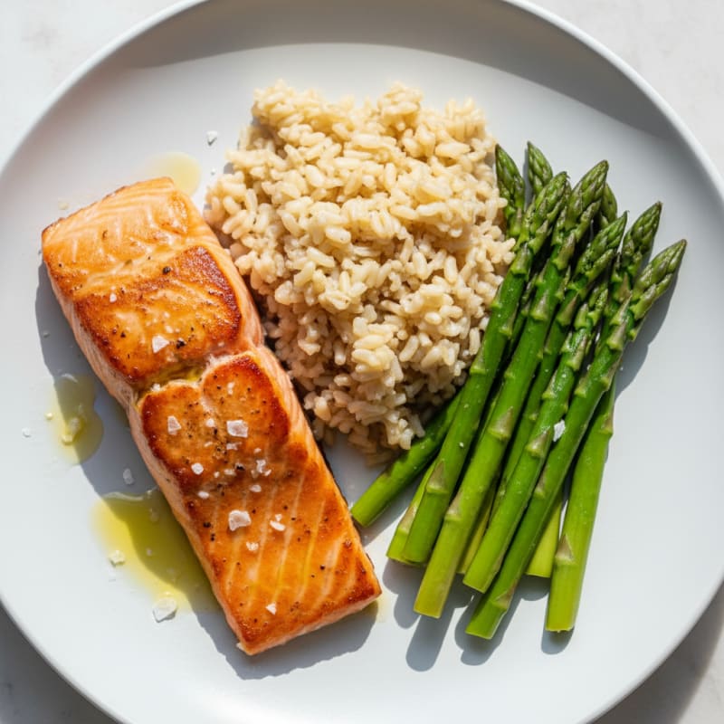 Seared Salmon Fillet with Steamed Asparagus and Brown Rice