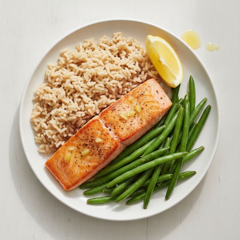 Seared Salmon with Steamed Green Beans and Brown Rice