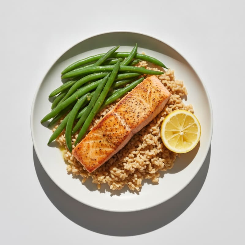 Seared Salmon with Steamed Green Beans and Brown Rice