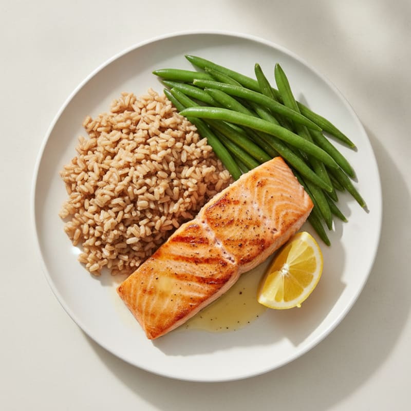 Seared Salmon with Steamed Green Beans and Brown Rice