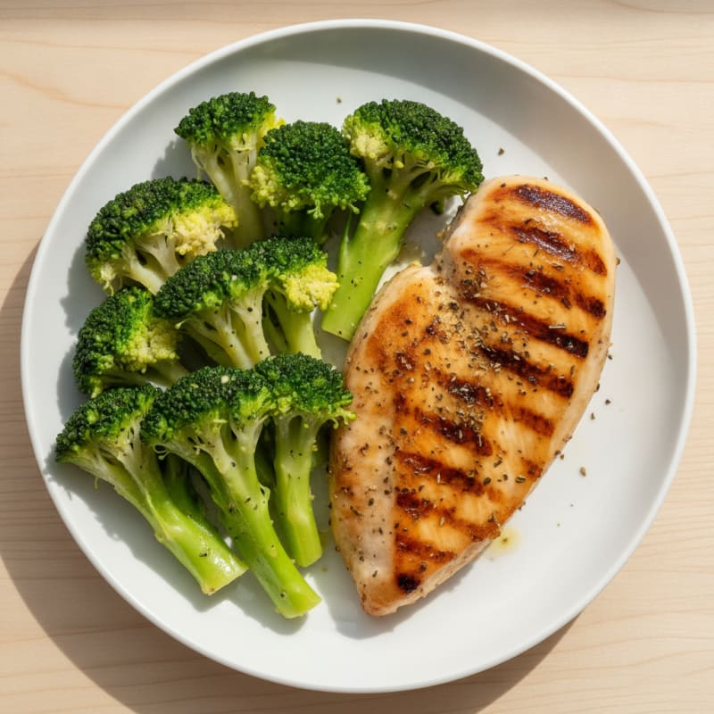 Grilled Chicken Breast with Steamed Broccoli