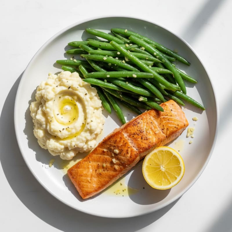 Seared Salmon with Steamed Green Beans and Garlic Mashed Cauliflower