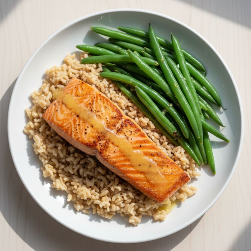 Pan-Seared Salmon with Steamed Green Beans and Brown Rice
