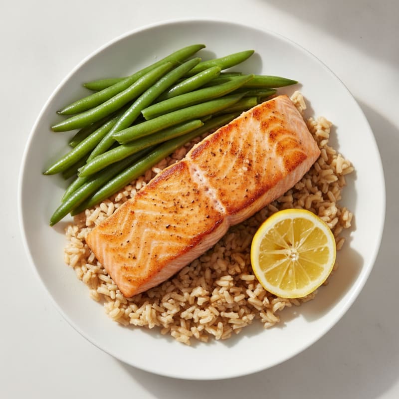 Seared Salmon with Steamed Green Beans and Brown Rice