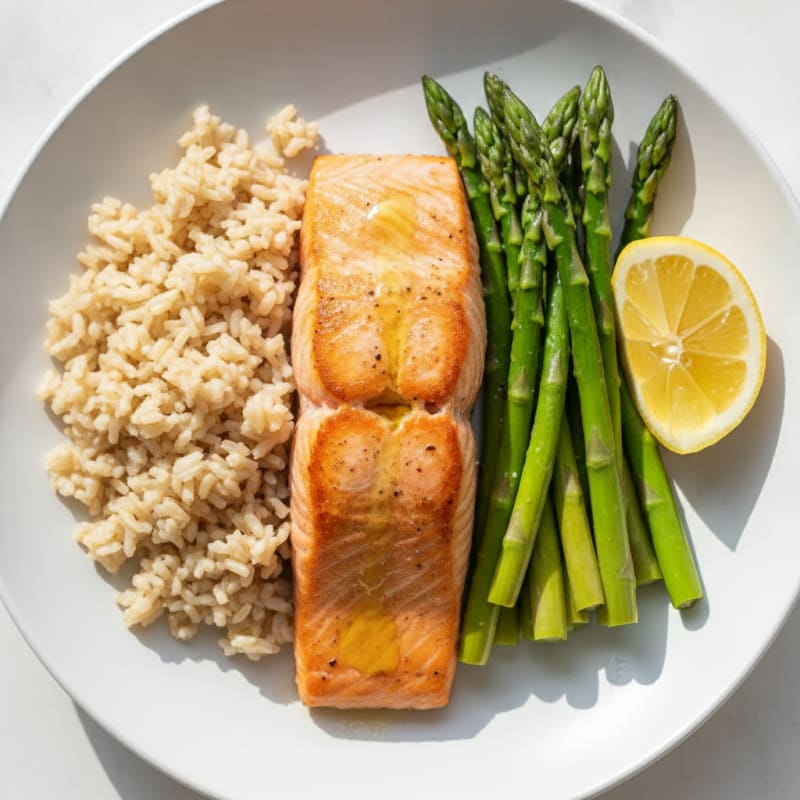 Seared Salmon Filet with Steamed Asparagus and Brown Rice