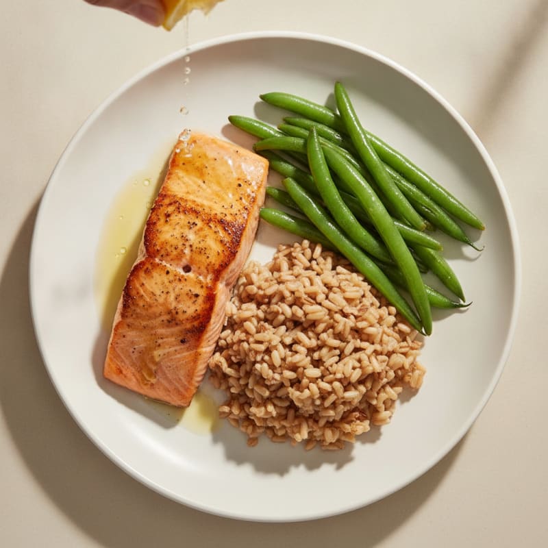 Seared Salmon Fillet with Steamed Green Beans and Brown Rice