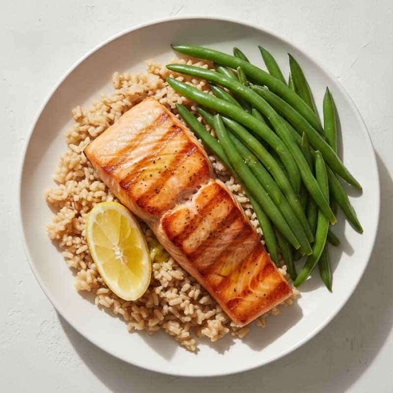 Seared Salmon Fillet with Steamed Green Beans and Brown Rice