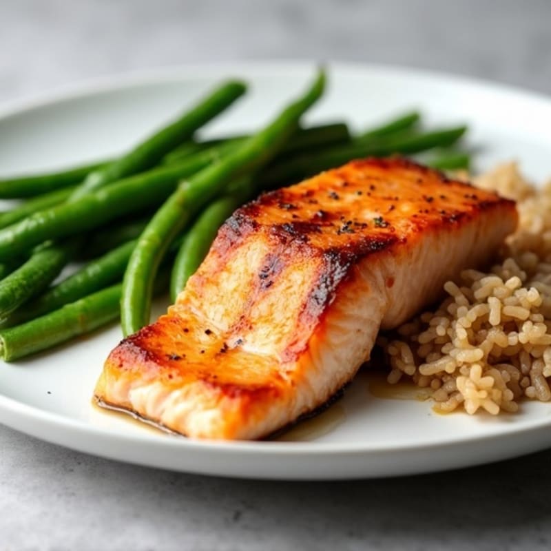 Seared Salmon Fillet with Steamed Green Beans and Brown Rice