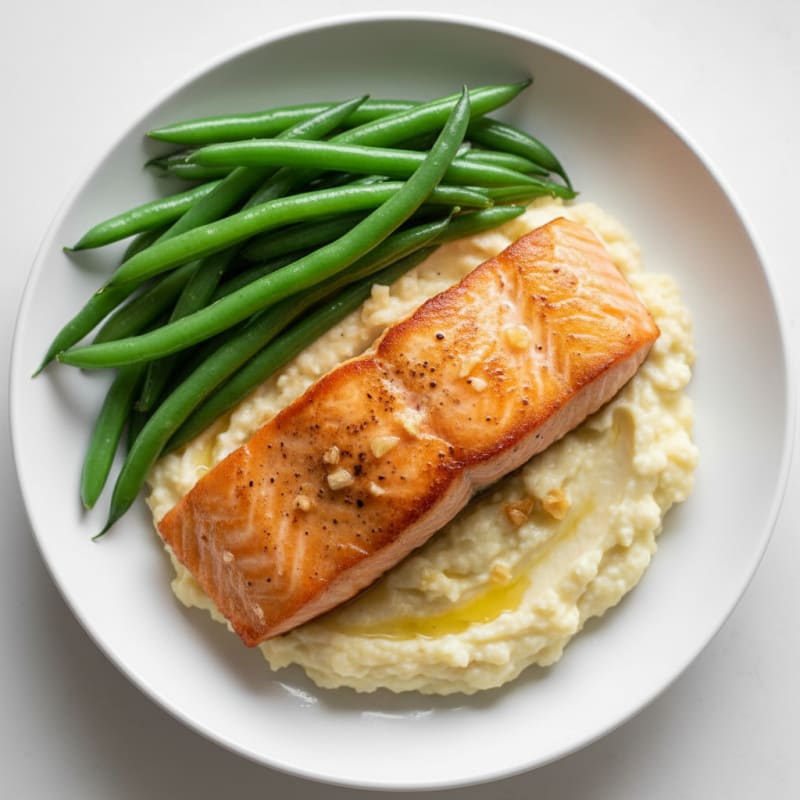 Seared Salmon with Steamed Green Beans and Cauliflower Mash