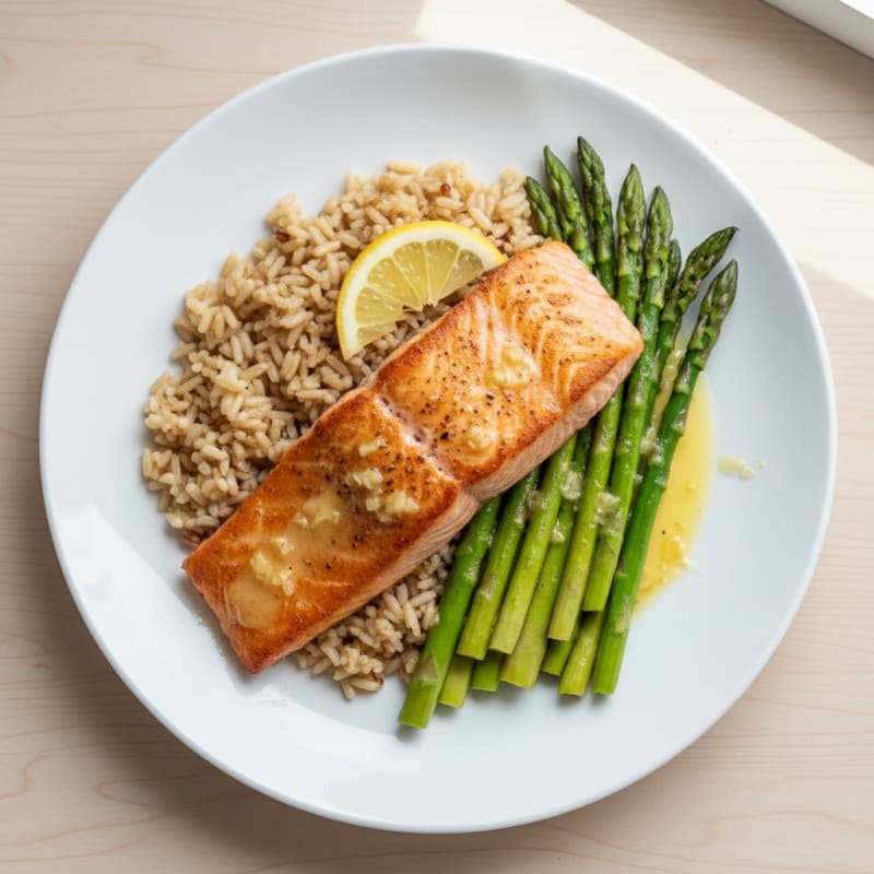 Seared Salmon Filet with Steamed Asparagus and Brown Rice