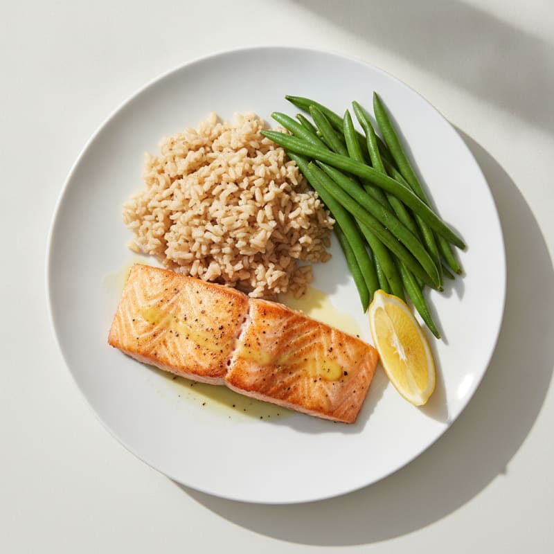 Seared Salmon with Steamed Green Beans and Brown Rice