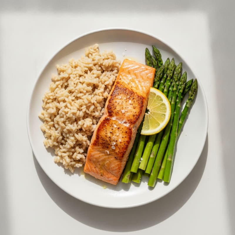 Seared Salmon Filet with Steamed Asparagus and Brown Rice
