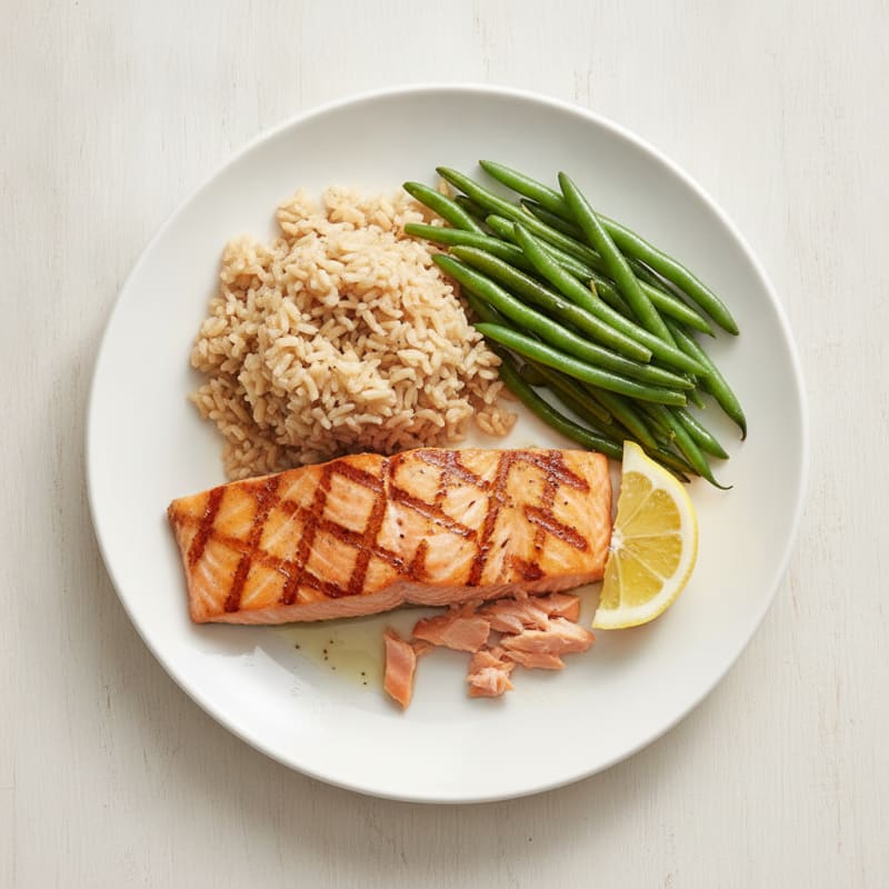Seared Salmon with Steamed Green Beans and Brown Rice