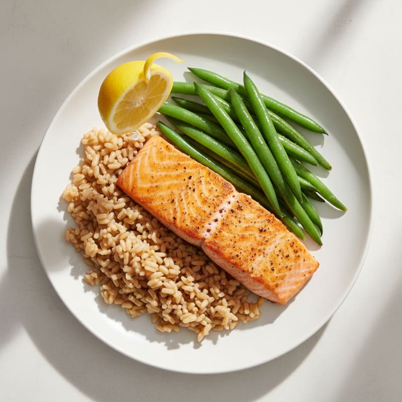 Seared Salmon Fillet with Steamed Green Beans and Brown Rice