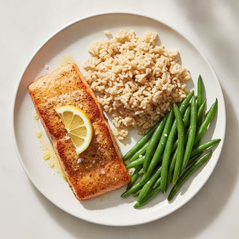 Seared Salmon with Steamed Green Beans and Brown Rice