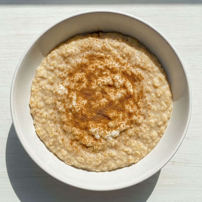 Creamy Protein Oatmeal with Almond Milk and Egg Whites