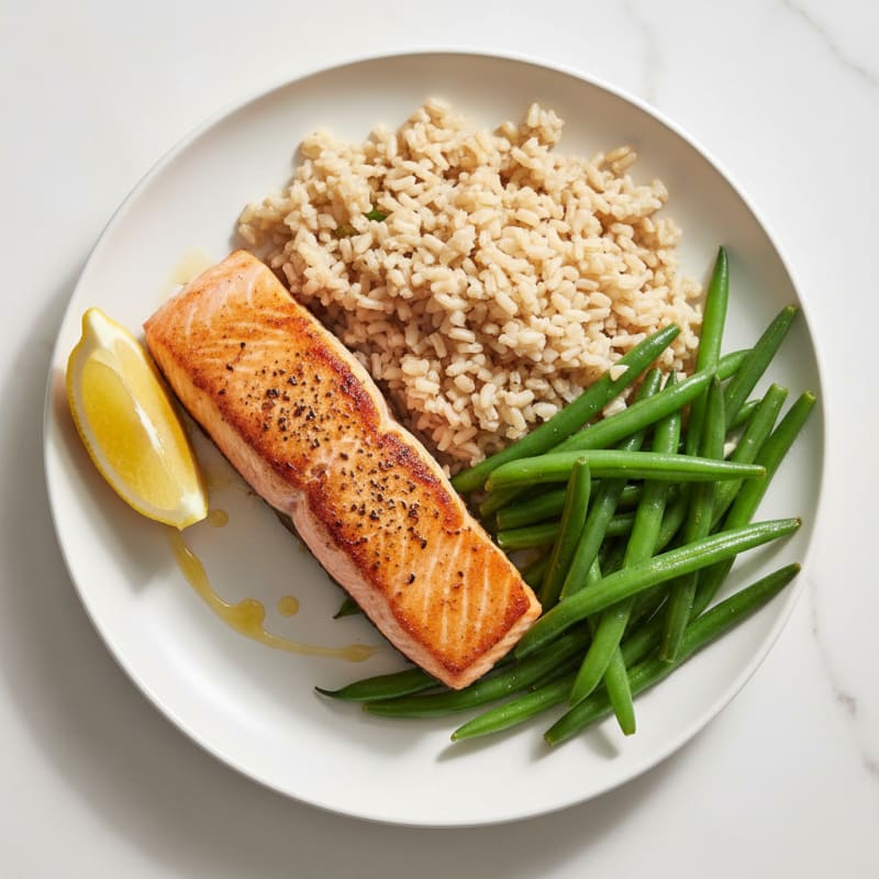 Seared Salmon with Steamed Green Beans and Brown Rice