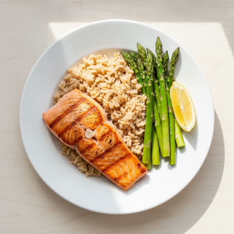Seared Salmon Fillet with Steamed Asparagus and Brown Rice