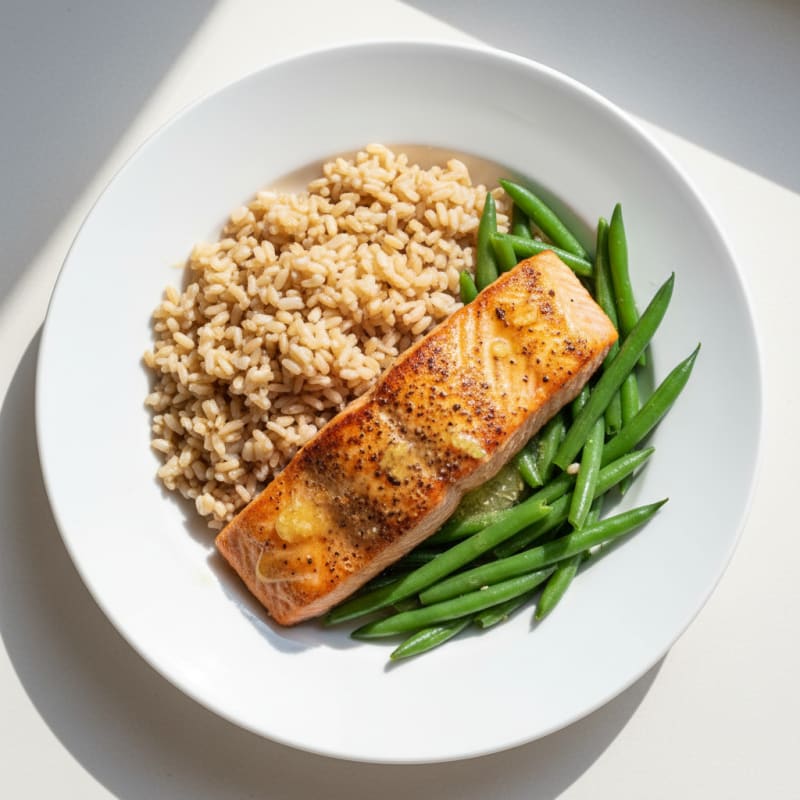 Seared Salmon Fillet with Steamed Green Beans and Brown Rice