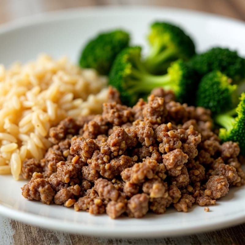 Lean Ground Beef with Crispy Roasted Broccoli