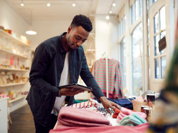 20 free local advertising ideas for your retail business