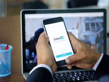 How to create a LinkedIn business account