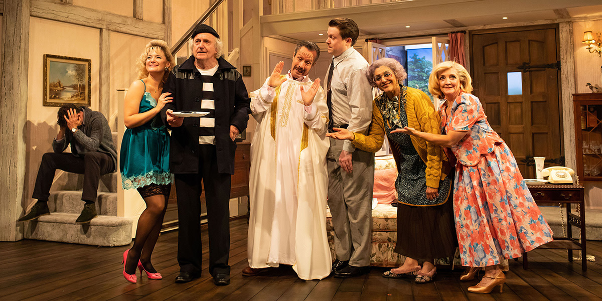 Noises Off tickets, Lyric Hammersmith Official London Theatre guide