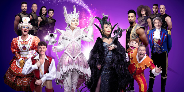 The cast of Dick Whittington at the London Palladium