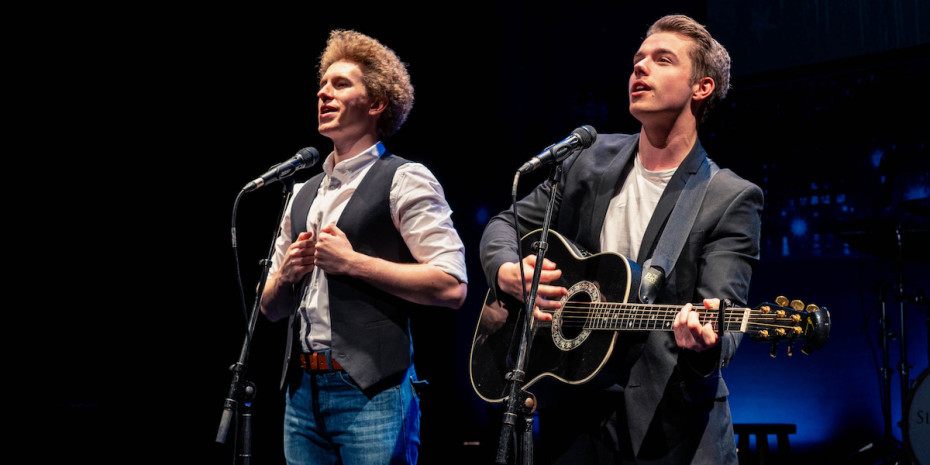 The Simon and Garfunkel Story Adam Dickinson as Paul Simon and Kingsley Judd as Art Gurfunkel. Photo by Hamish Gill