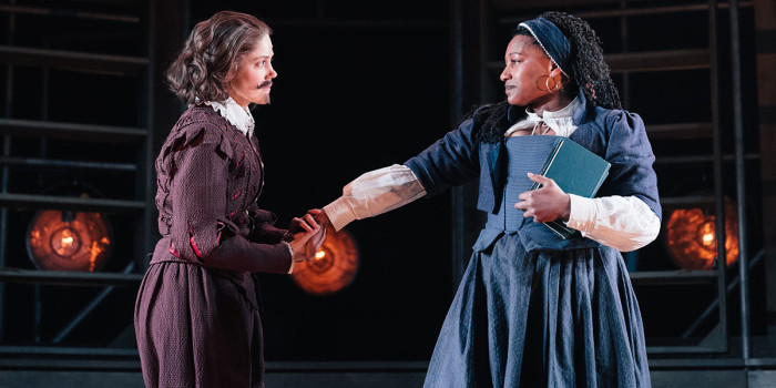 Charity Wakefield (William Shakespeare) and Clare Perkins (Emilia 3) in Emilia at the Vaudeville Theatre. Photo credit Helen Murray.