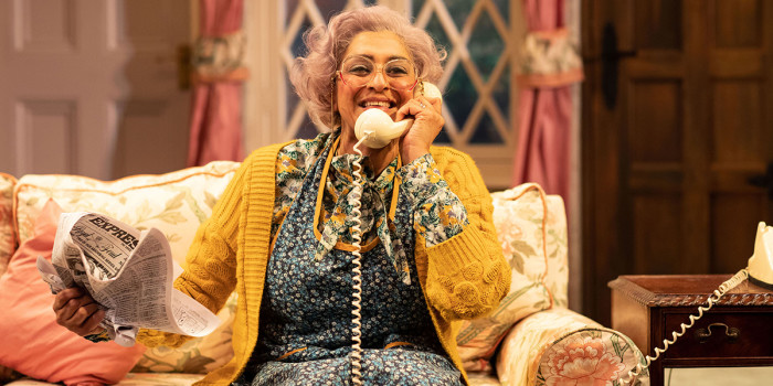 Meera Syal (Dotty Otley) in Noises Off. Photo Credit Helen Maybanks.