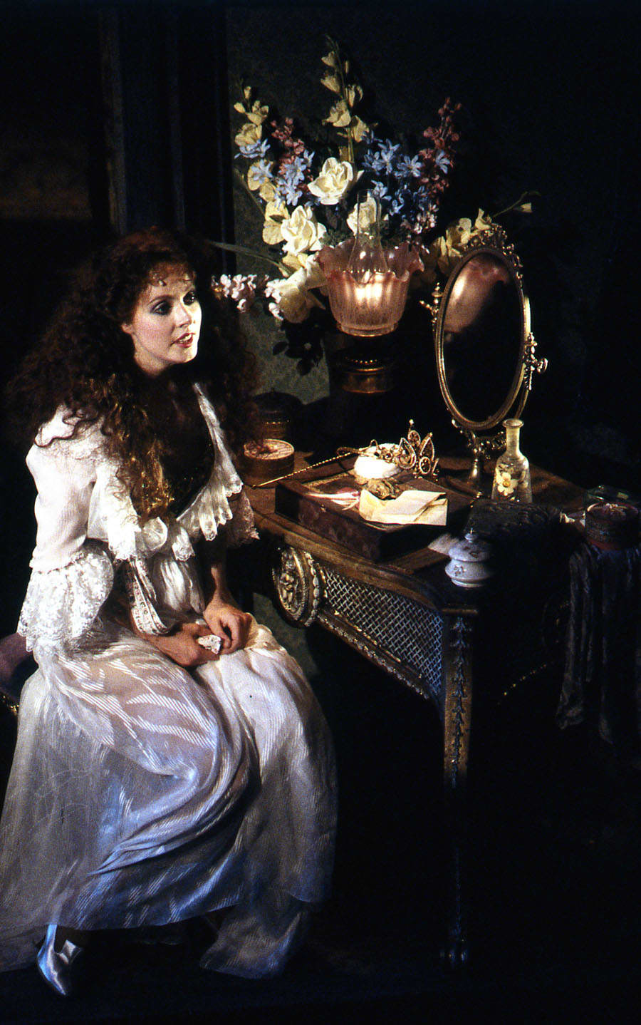 4_Sarah Brightman (Christine Daaé) credit Michael Le Poer Trench