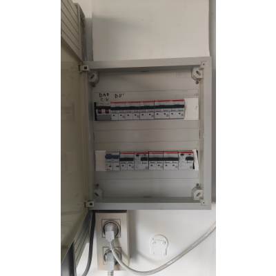 Electrien