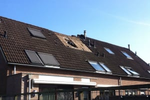 Montage van een dakkapel in Elst