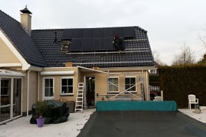 21 JKM 265P-60B Real Black Smart en een Solar Edge SE5K 