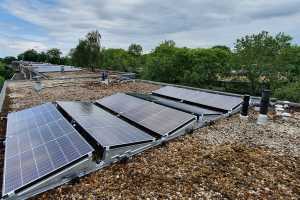 Oost west opstelling rendabel?