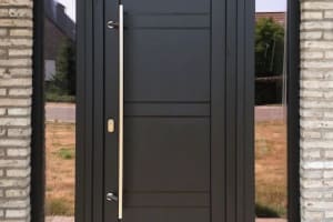 Prachtige voordeur te Vremde !