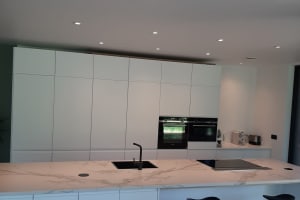 Montage & plaatsing van IKEA wandkeuken met eiland te Putte.