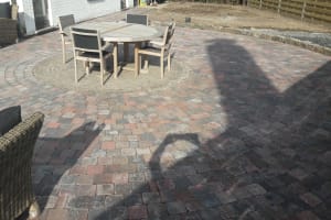 BETON KLINKERS EN WATERDOORLATENDE KLINKERS