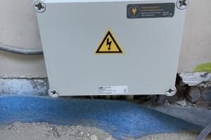 Volledige nieuwe installatie van zonnepanelen met tuisbatterie