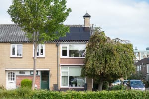 Nieuwe kunststofkozijnen en deuren